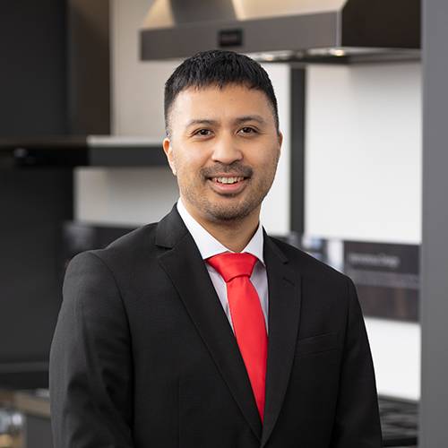 headshots-caplans_0003_Chris Clavecillas 01